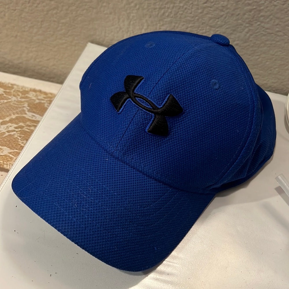 Youth Under Armour classic fit hat